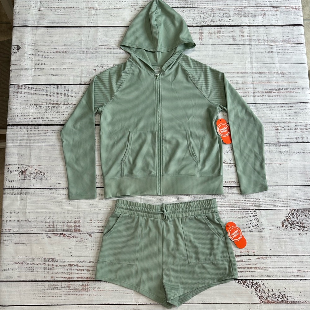 Girls Zippered Sun Shirt with Hood and Matching Shorts Set- Size L (10-12)
